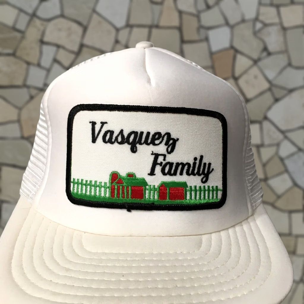 Vasque VINTAGE Snap-Back HAT Mens One Size White Foam Patch Wolf Outdoor 90s Trucker Cap Size ONE SIZE - 1 Thumbnail