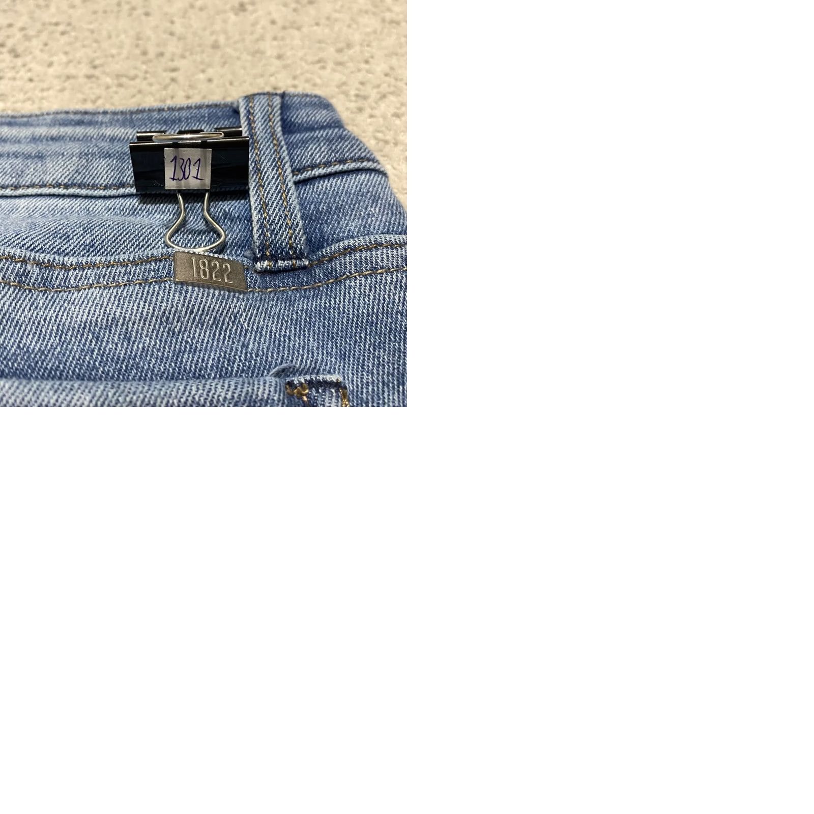 Vintage 1822 Denim Jeans Womens 10 Blue Medium Wash Distressed Tapered Mid Rise 25in Inseam Regular Size 10 Size 32" / US 10 / IT 46 - 9 Thumbnail