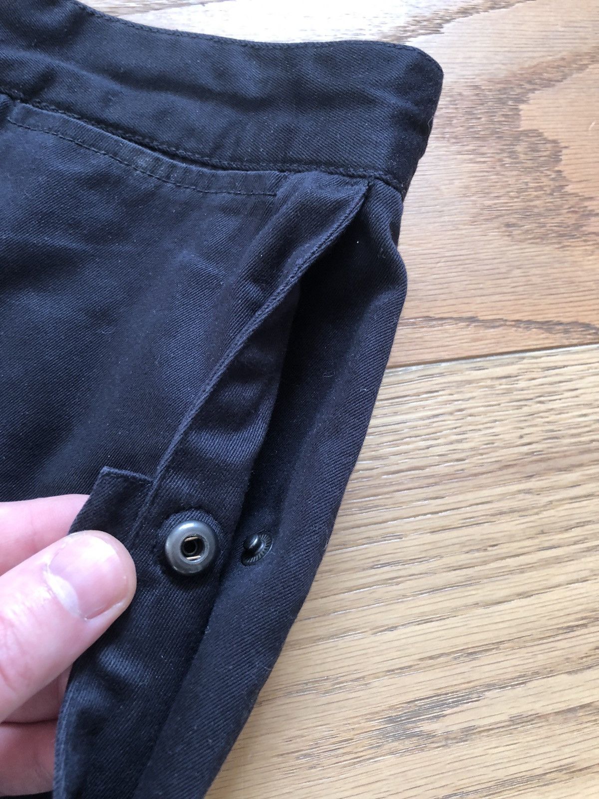 Prada Prada Red Tab Shorts Size US 30 / EU 46 - 3 Thumbnail