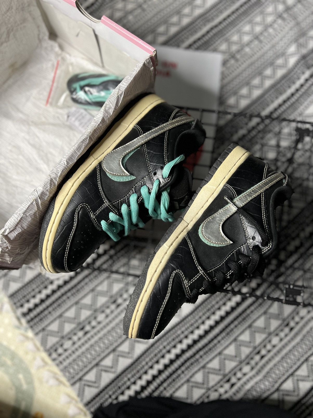 Diamond Supply Co. × Nike Nike Sb Dunk Low X Diamond Supply Size US 7.5 / EU 40-41 - 4 Thumbnail