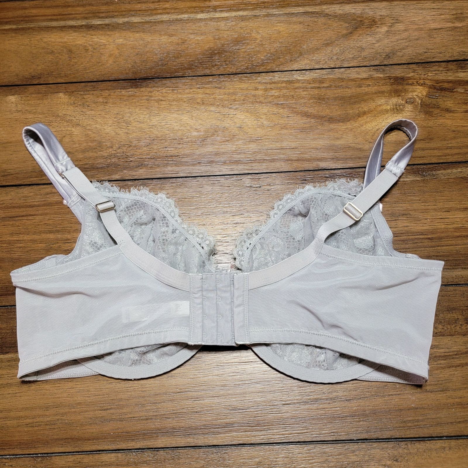 Other Cacique Underwire Shimmer Lacy Bra - Size 42 DDD Size ONE SIZE - 2 Thumbnail