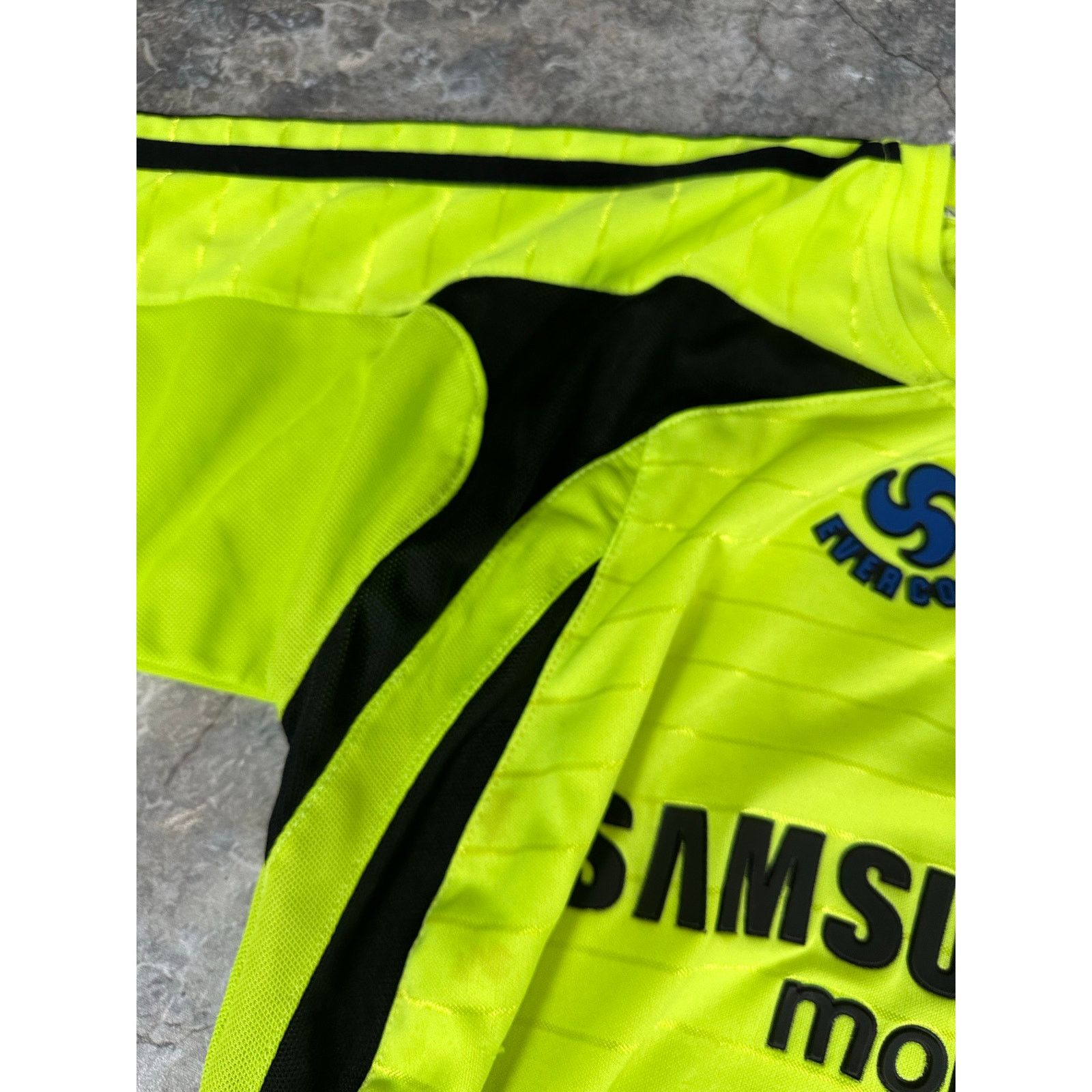 Other Chelsea Jersey Size US M / EU 48-50 / 2 - 4 Thumbnail