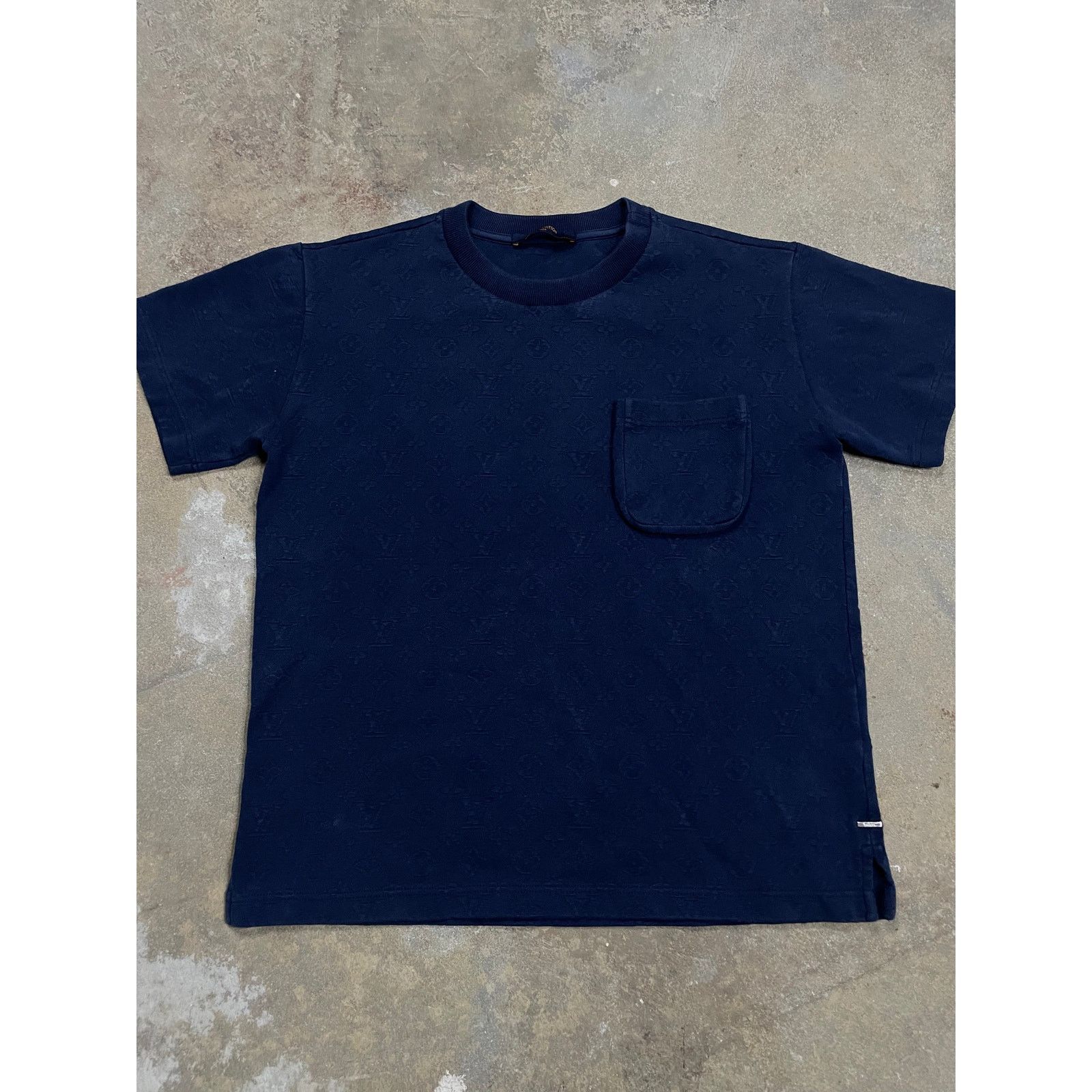 Louis Vuitton LV Monogram Pocket Tee Navy Used Small Size US S / EU 44-46 / 1 - 1 Thumbnail