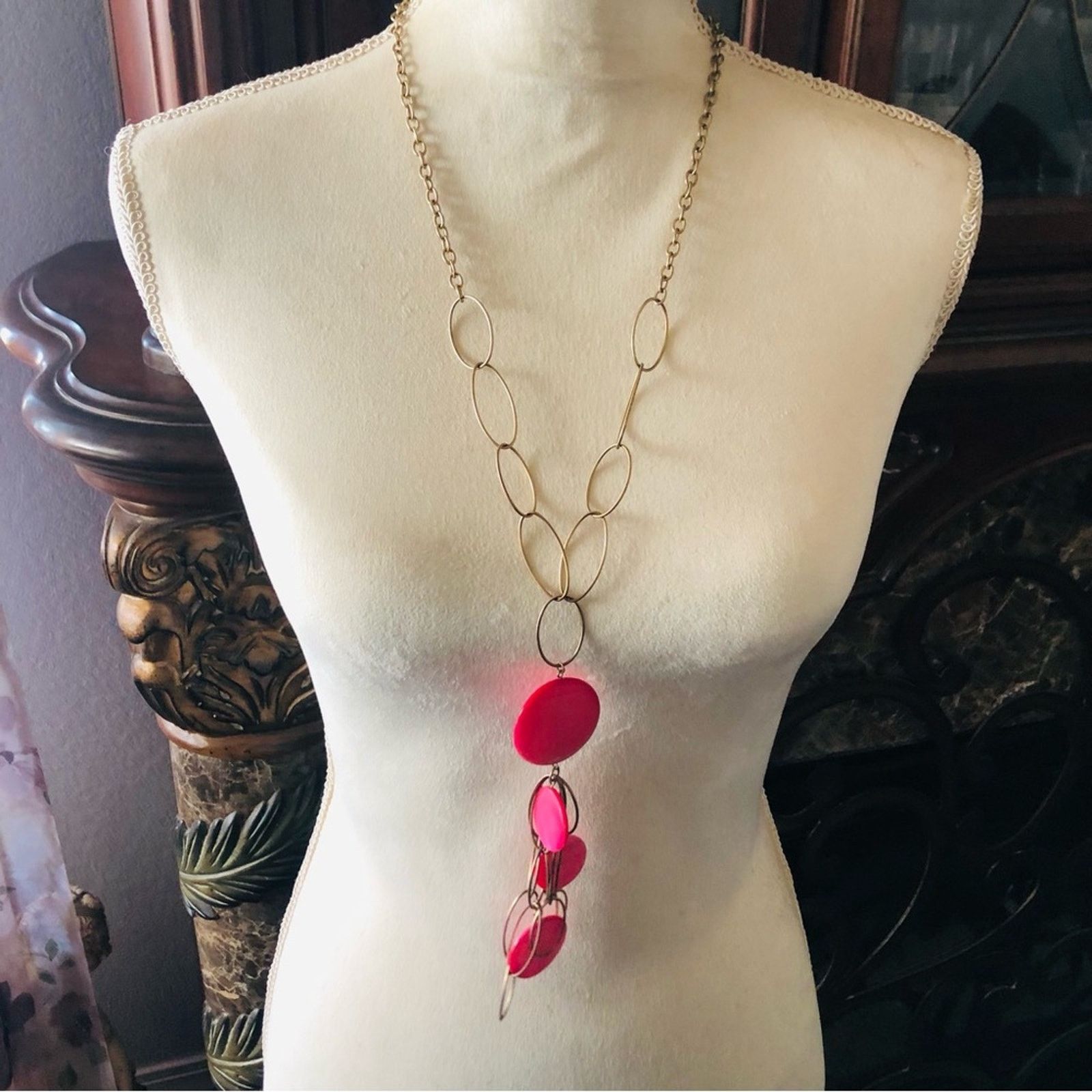 Jewelry Dyed shell disc chain necklace Size ONE SIZE - 2 Thumbnail