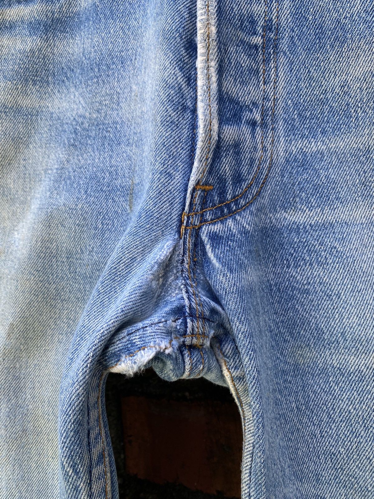 Levi's × Levi's Vintage Clothing × Vintage W29x29 Vintage levi's 501 distressed made in USA cut off Size US 29 - 5 Thumbnail