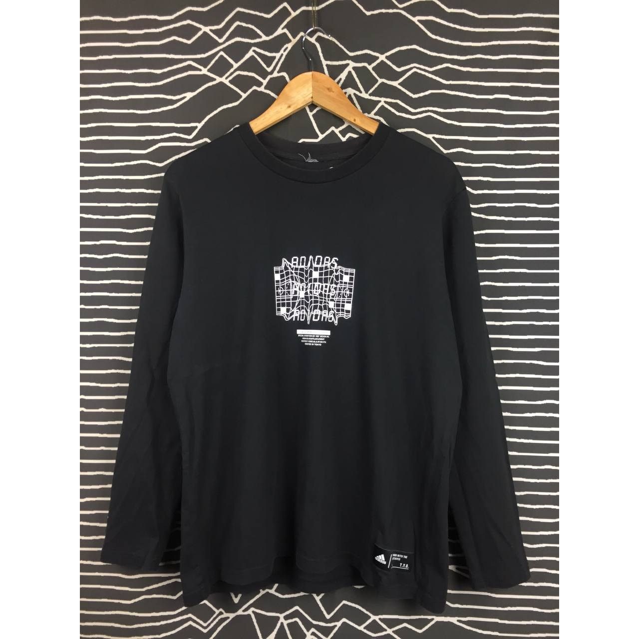 Adidas × Vintage Adidas TYO Tokyo Graphic Supply Longsleeve Tee Size L Size US L / EU 52-54 / 3 - 6 Thumbnail