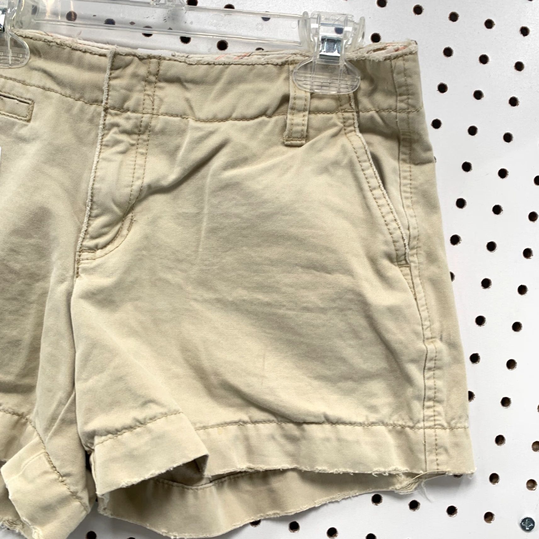 Old Navy Old Navy Khaki Shorts Womens Size 2 Fits 28x4 Rear Flap Pockets Shirt (Beige) Size 26" / US 2 / IT 38 - 3 Thumbnail