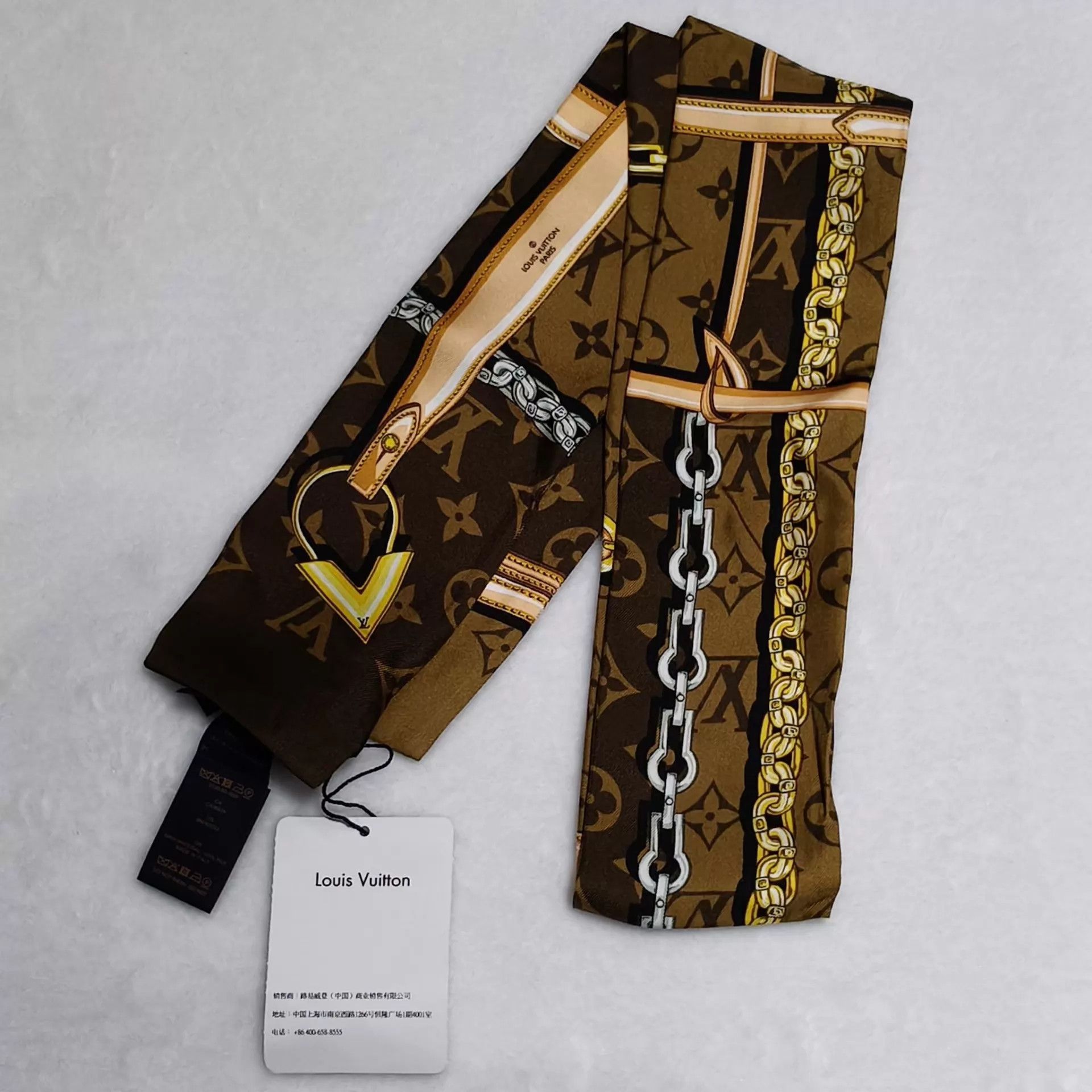 Louis Vuitton LV new with tags 120×8cm scarf Size ONE SIZE - 1 Thumbnail