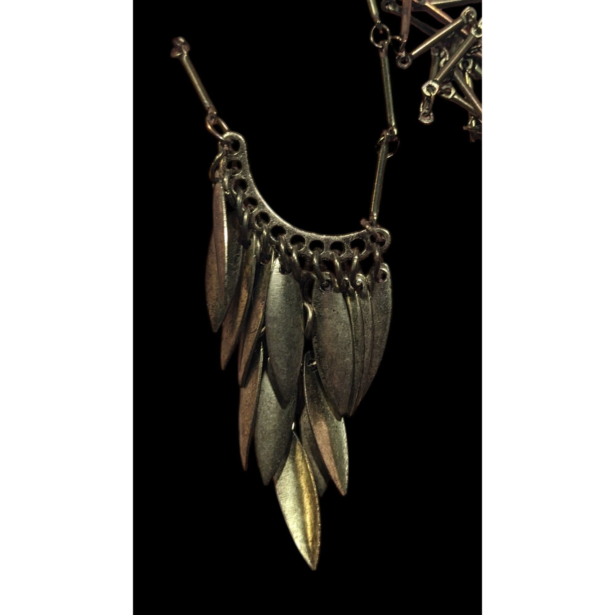 Other Bohemian Fringe Pendant Necklace Antiqued Gold Tone Bar Link Size ONE SIZE - 7 Thumbnail