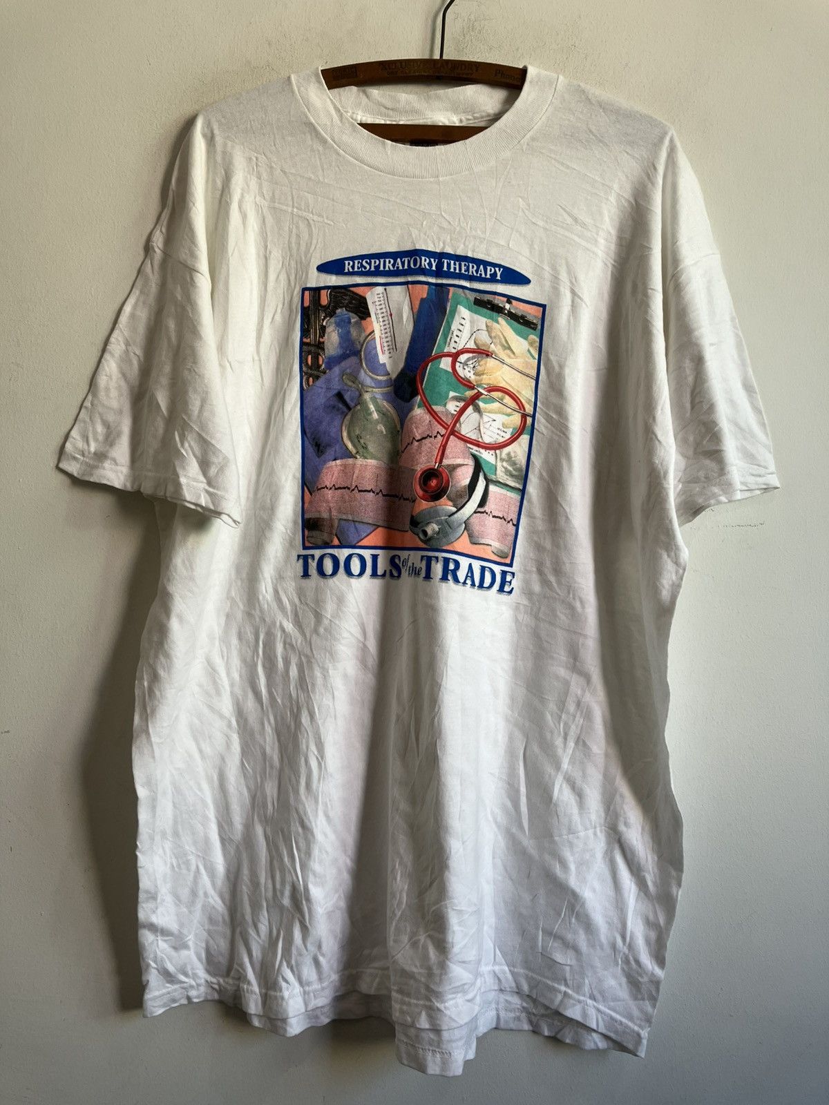 Vintage RESPIRATORY THERAPY T-SHIRT Size US XL / EU 56 / 4 - 1 Thumbnail