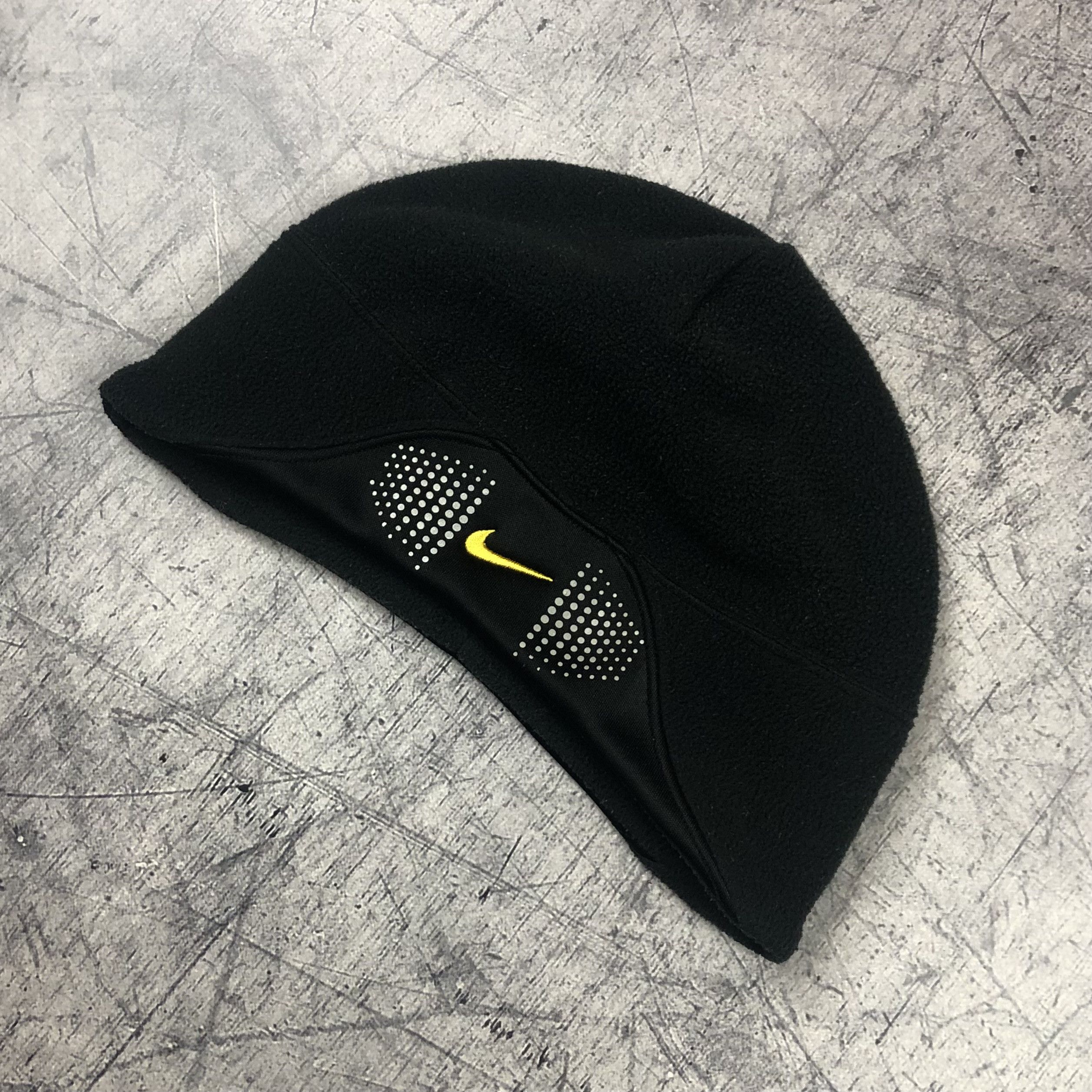 Nike Vintage Nike Swoosh Fleece Reflective Hat Size ONE SIZE - 2 Thumbnail