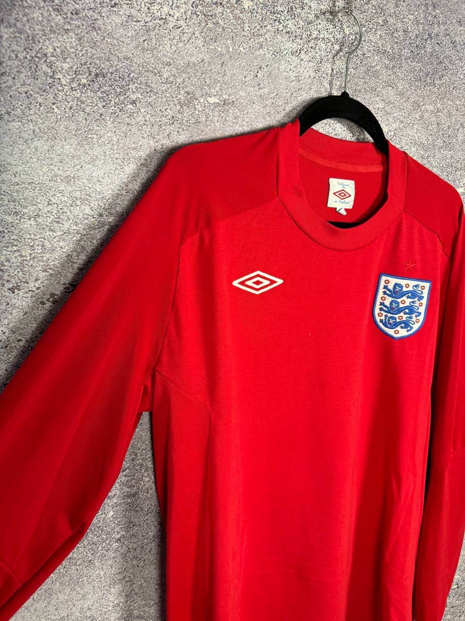 Vintage England National Team 2010 Umbro Soccer Jersey large Size US L / EU 52-54 / 3 - 8 Thumbnail