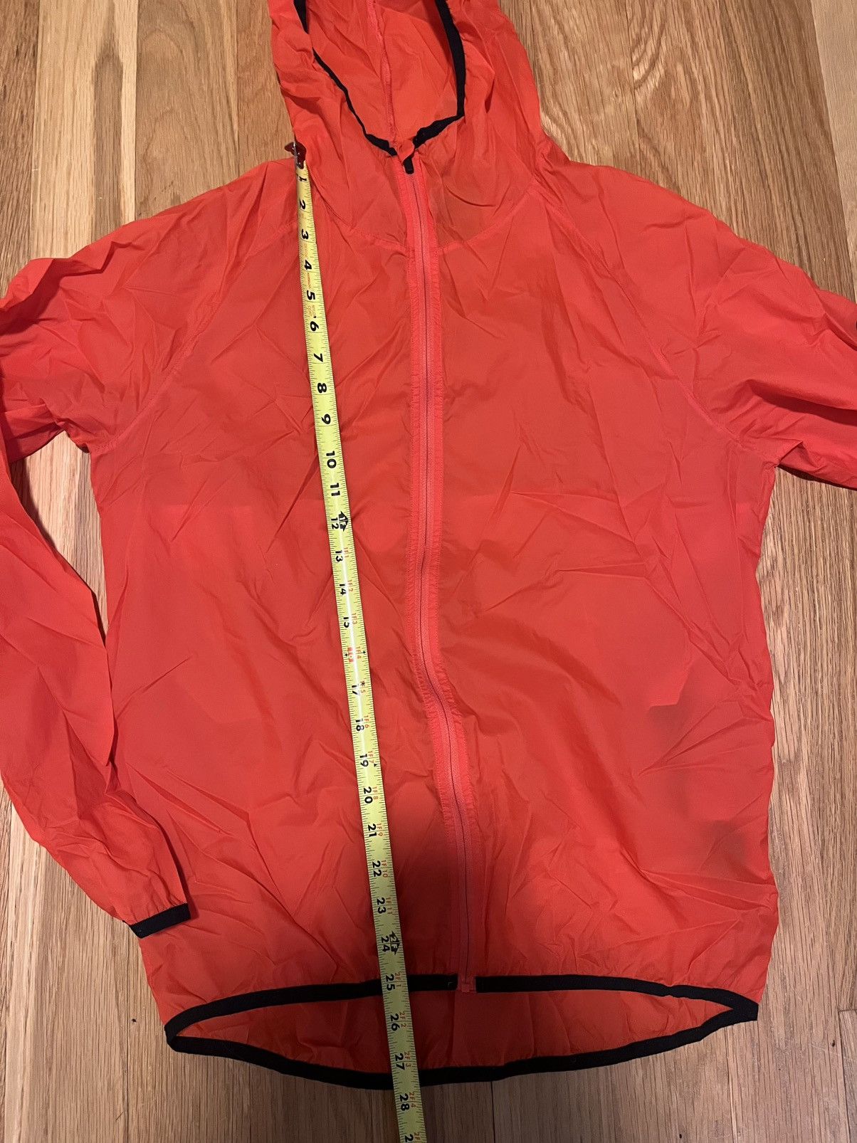 District Vision District Vision DWR Windbreaker Orange Shell Size M Size US M / EU 48-50 / 2 - 10 Thumbnail