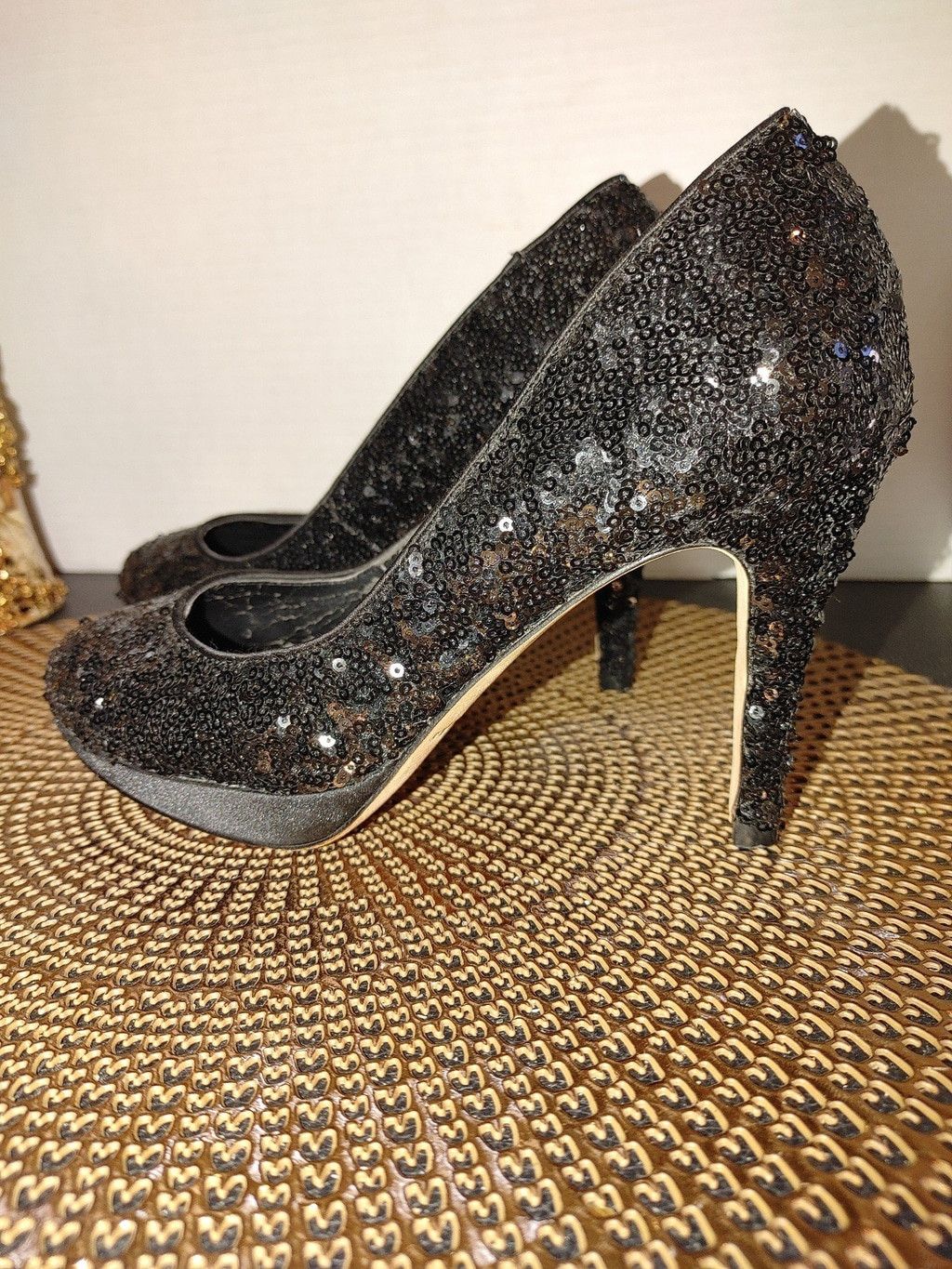 White House Black Market White House Black Market Size 6M Size US 6 / IT 36 - 1 Thumbnail