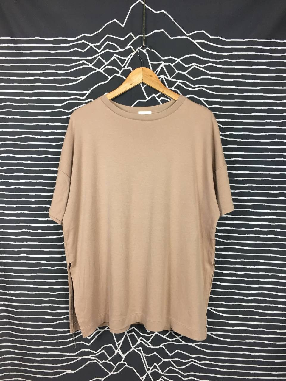 GU × Japanese Brand GU Crew Neck Plain Casual Oversized Tee Size US L / EU 52-54 / 3 - 1 Thumbnail