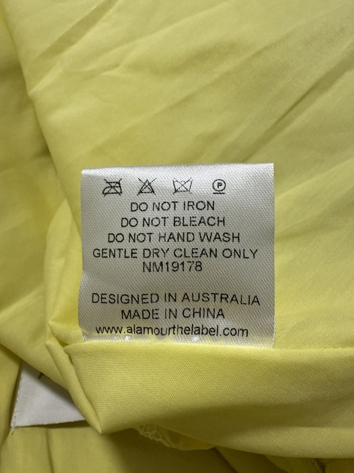 Other Alamour The Label Yellow Puff Sleeve Mini Dress Size M Size M / US 6-8 / IT 42-44 - 9 Thumbnail