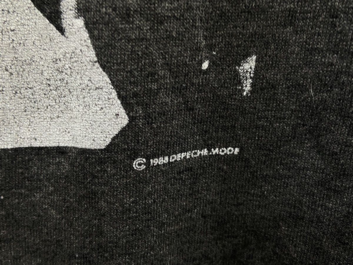 Band Tees Vintage 1988s Depeche Mode Alternative tour Rock Band TShirt Size US M / EU 48-50 / 2 - 5 Thumbnail