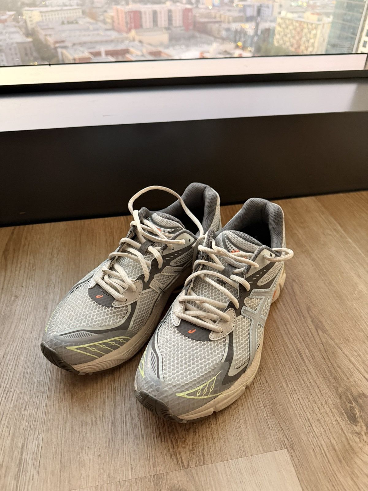 Asics ASICS GT-2160 Size US 10 / EU 43 - 1 Thumbnail