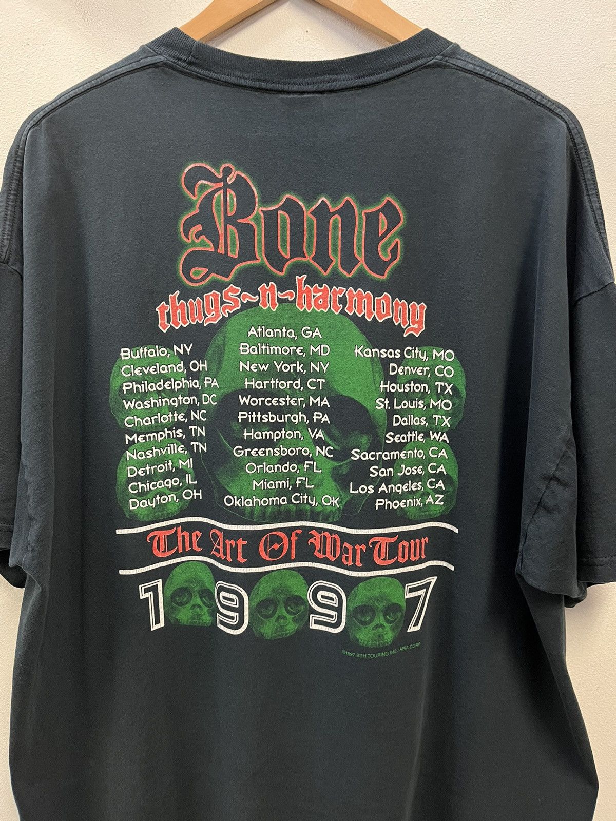 Vintage Vintage Bone Thugs N Harmony Tour Tee Size US XXL / EU 58 / 5 - 7 Thumbnail