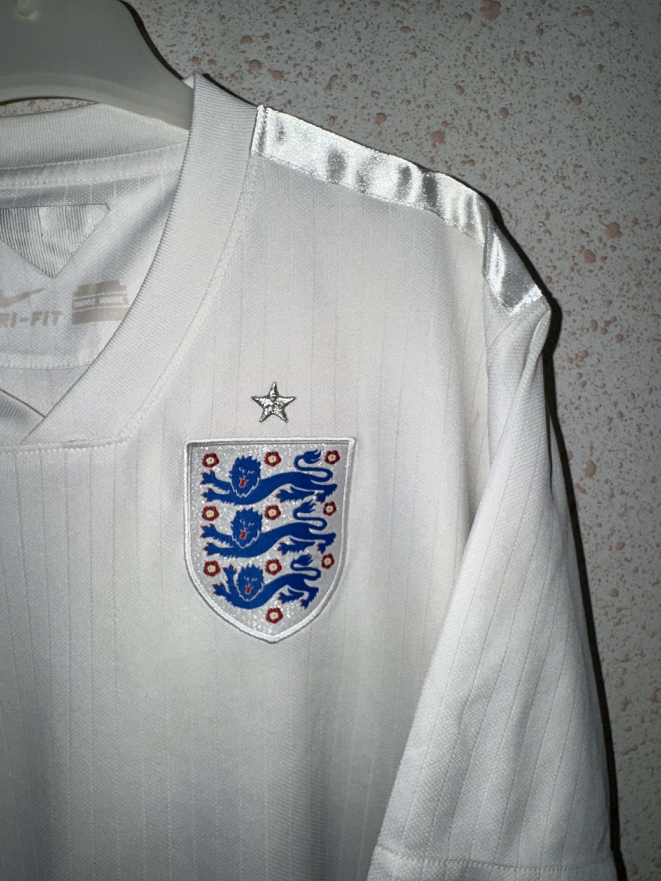 Nike England 2014/15 Home Shir Nike Size US L / EU 52-54 / 3 - 3 Thumbnail
