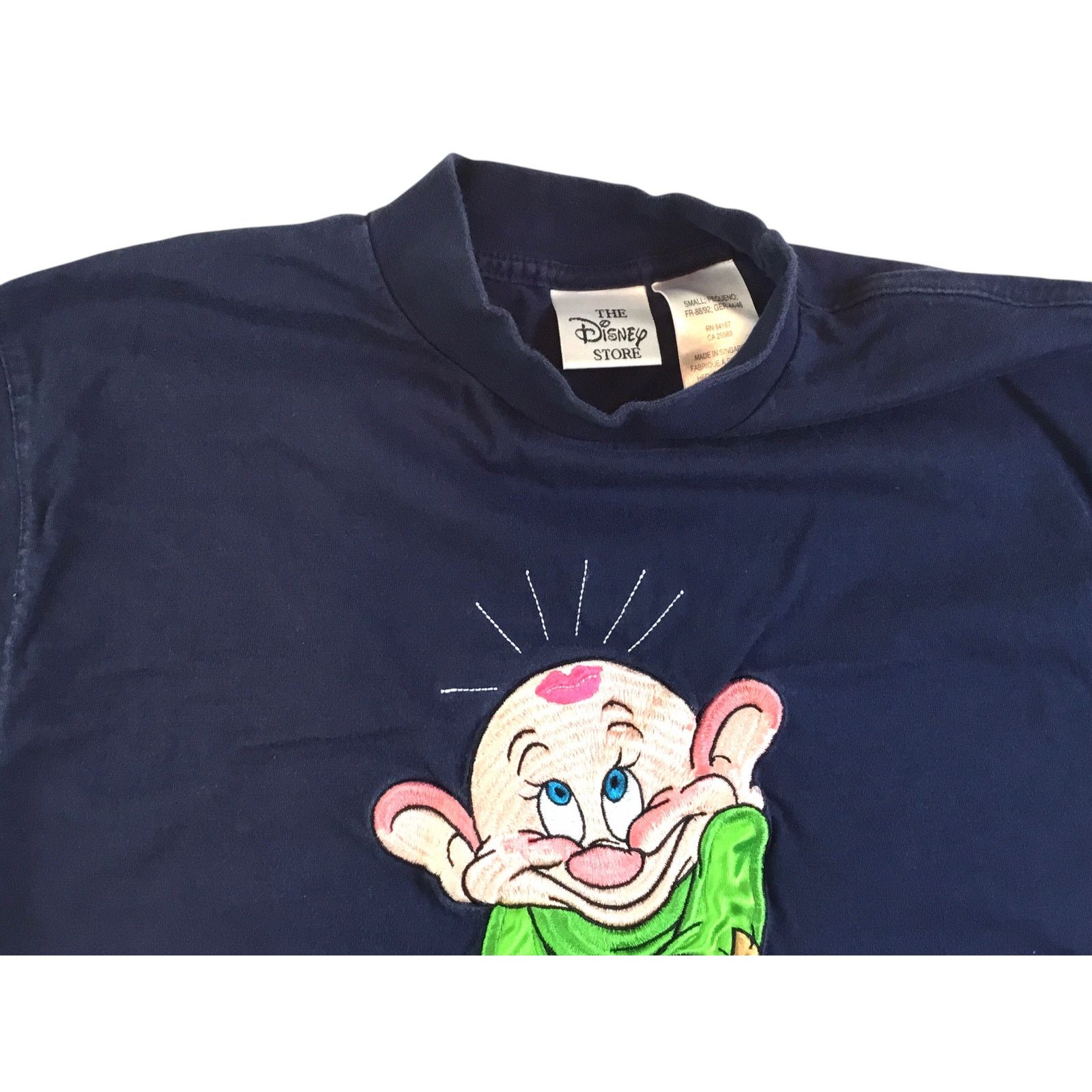Disney Disney Store Dopey Love Lipstick Kiss T-Shirt Size Small Size S / US 4 / IT 40 - 1 Thumbnail