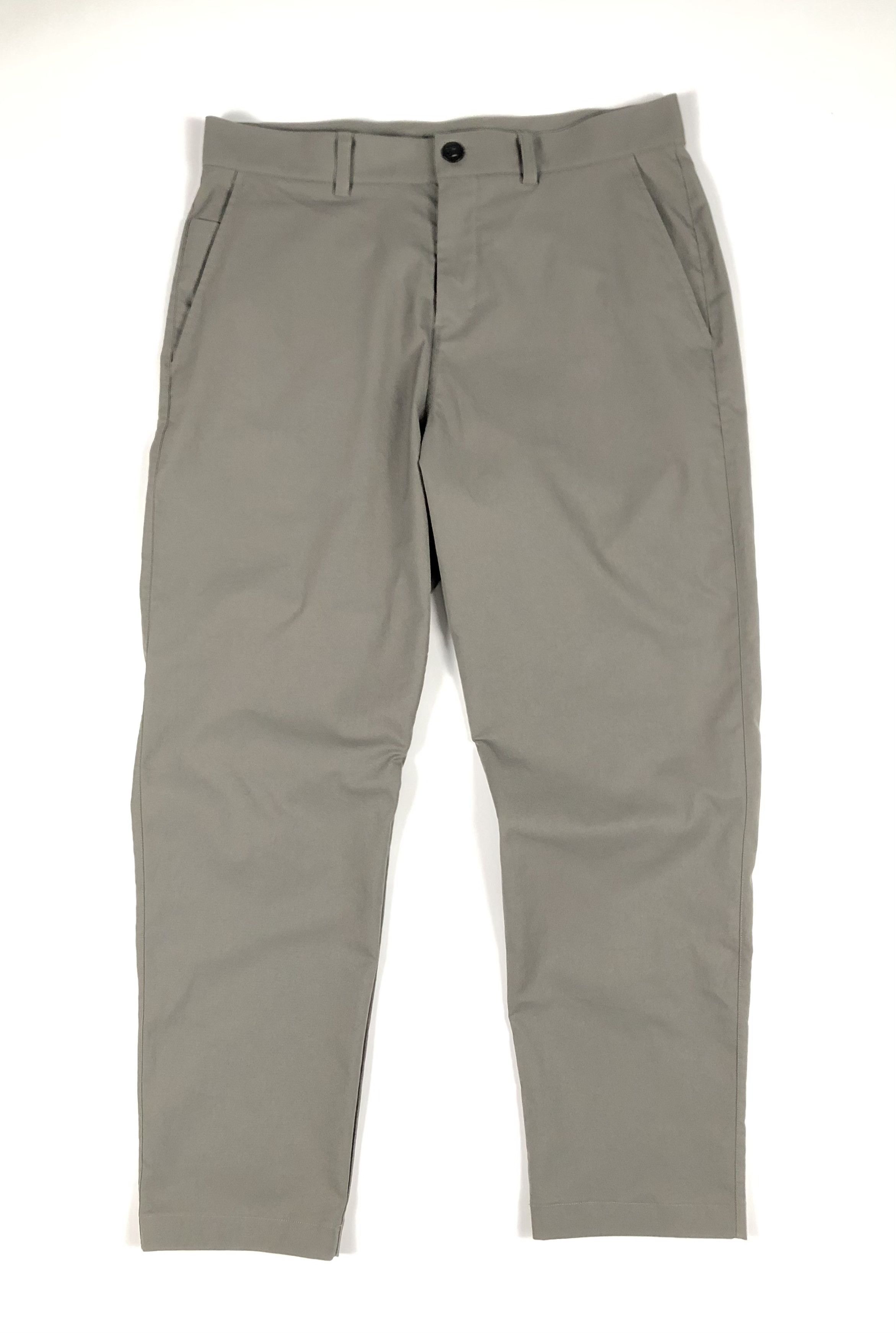 Lululemon Lululemon Relaxed-Tapered Smooth Twill Trouser Size US 34 / EU 50 - 4 Thumbnail