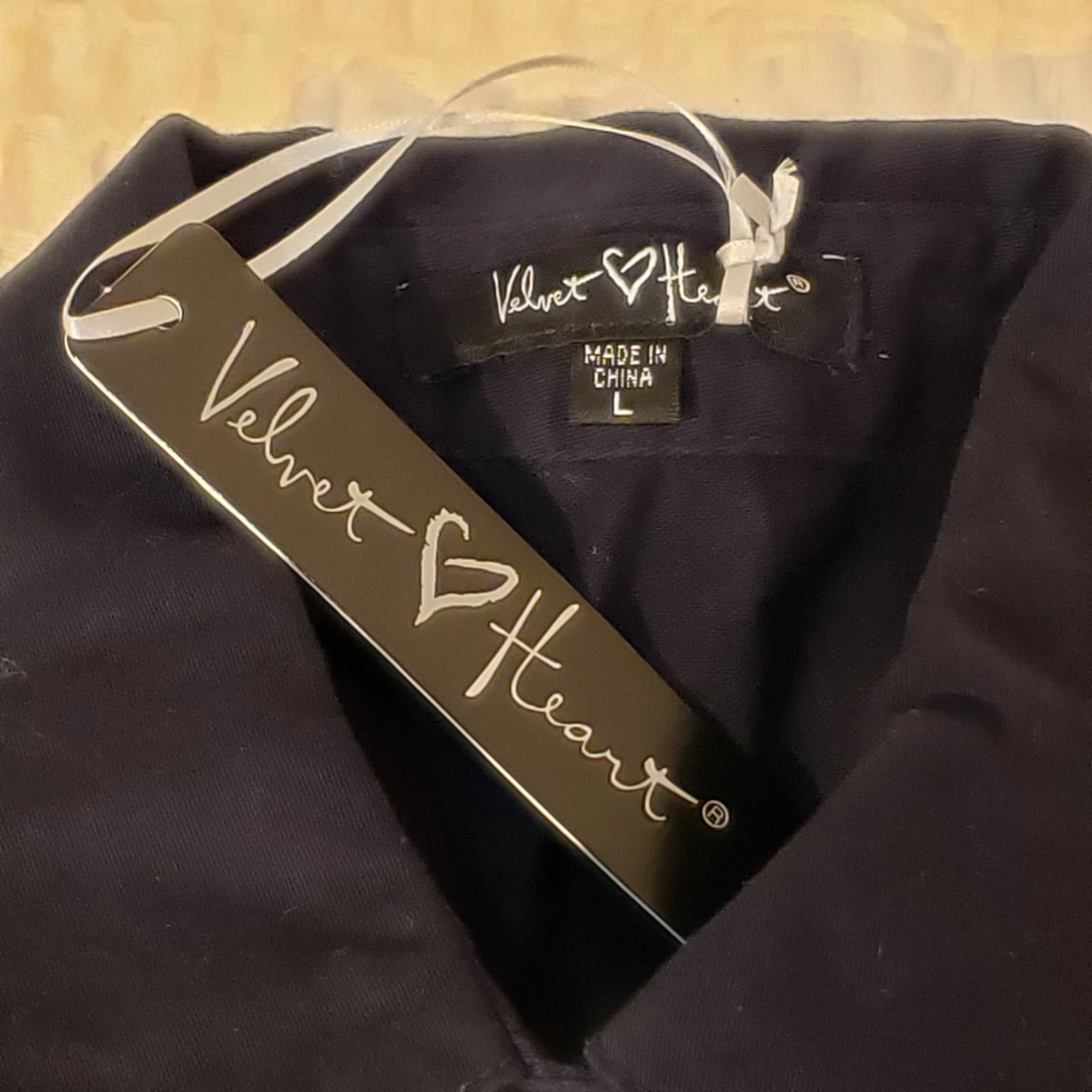 Other Black Long Sleeve Button-Up Shirt with Gold and Rhinestones Size L / US 10 / IT 46 - 5 Thumbnail