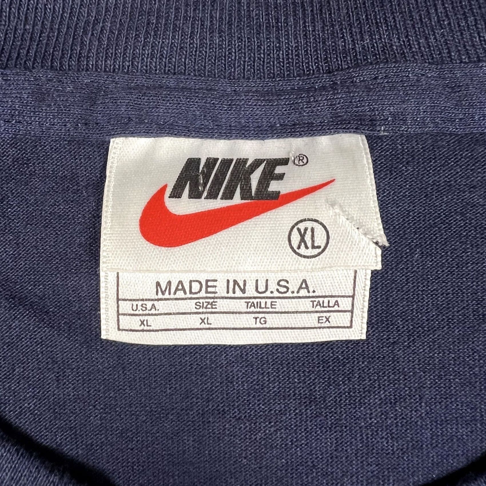 Nike VINTAGE Nike T-Shirt Navy Blue 90s Spellout Double Sided Graphic XL Mens Size US XL / EU 56 / 4 - 2 Thumbnail