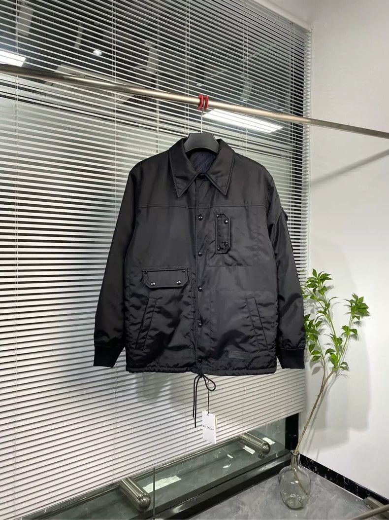 Givenchy Givenchy Size 48Double-sided insulated jacket, logo print, Size US XL / EU 56 / 4 - 1 Thumbnail