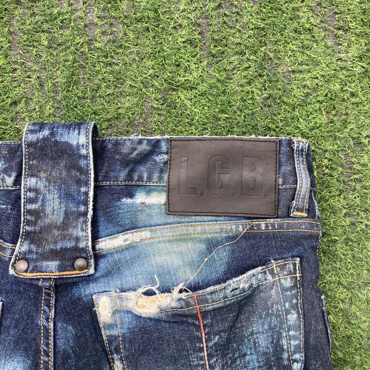 If Six Was Nine LE GRANDE BLEU (L.G.B) RIPPED JEANS Size US 32 / EU 48 - 15 Thumbnail