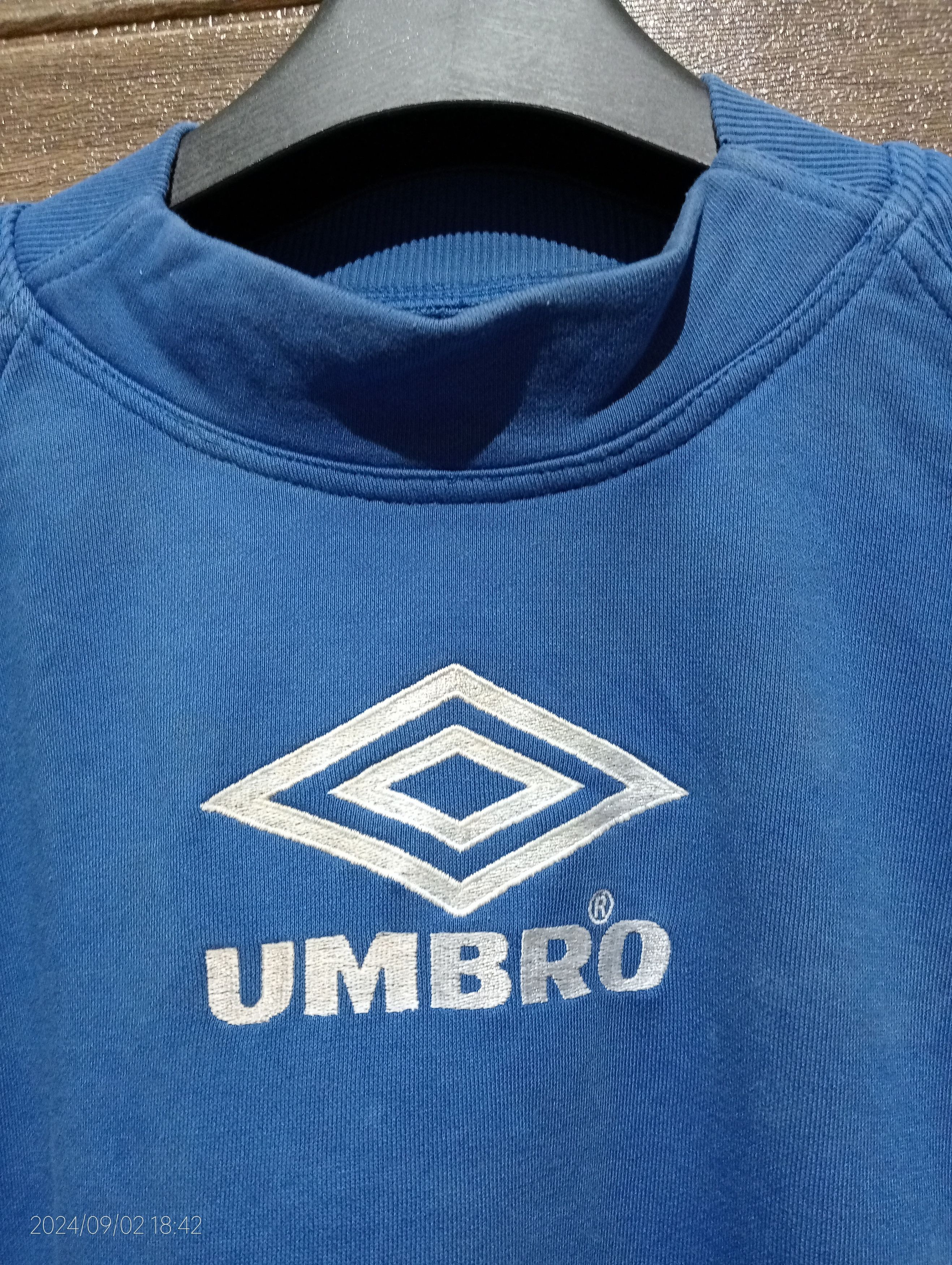 Umbro VTG '90s UMBRO Embroidered Big Logo Short Sleeve Sweatshirt Size US M / EU 48-50 / 2 - 3 Thumbnail