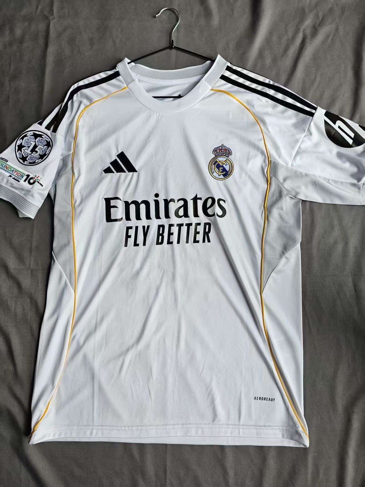 Other Real Madrid #10 Kylian Mbappé Jersey Home Size US L / EU 52-54 / 3 - 2 Thumbnail