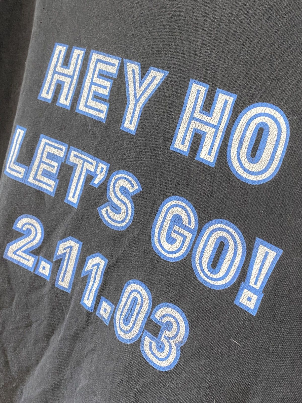 Band Tees × Vintage Vintage Ramones We’Re a Happy Family 2003 Rock T-shirt Size US XL / EU 56 / 4 - 10 Thumbnail