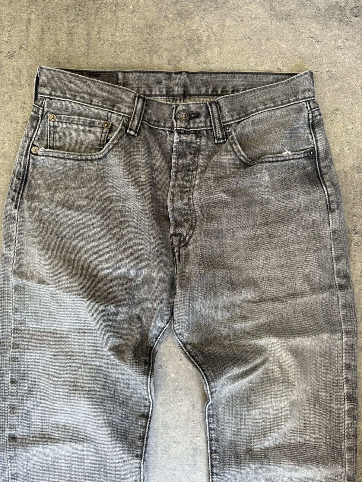 Levi's Vintage Levi’s 501 Grey Denim Straight Pants Striped Washed Size US 30 / EU 46 - 3 Thumbnail