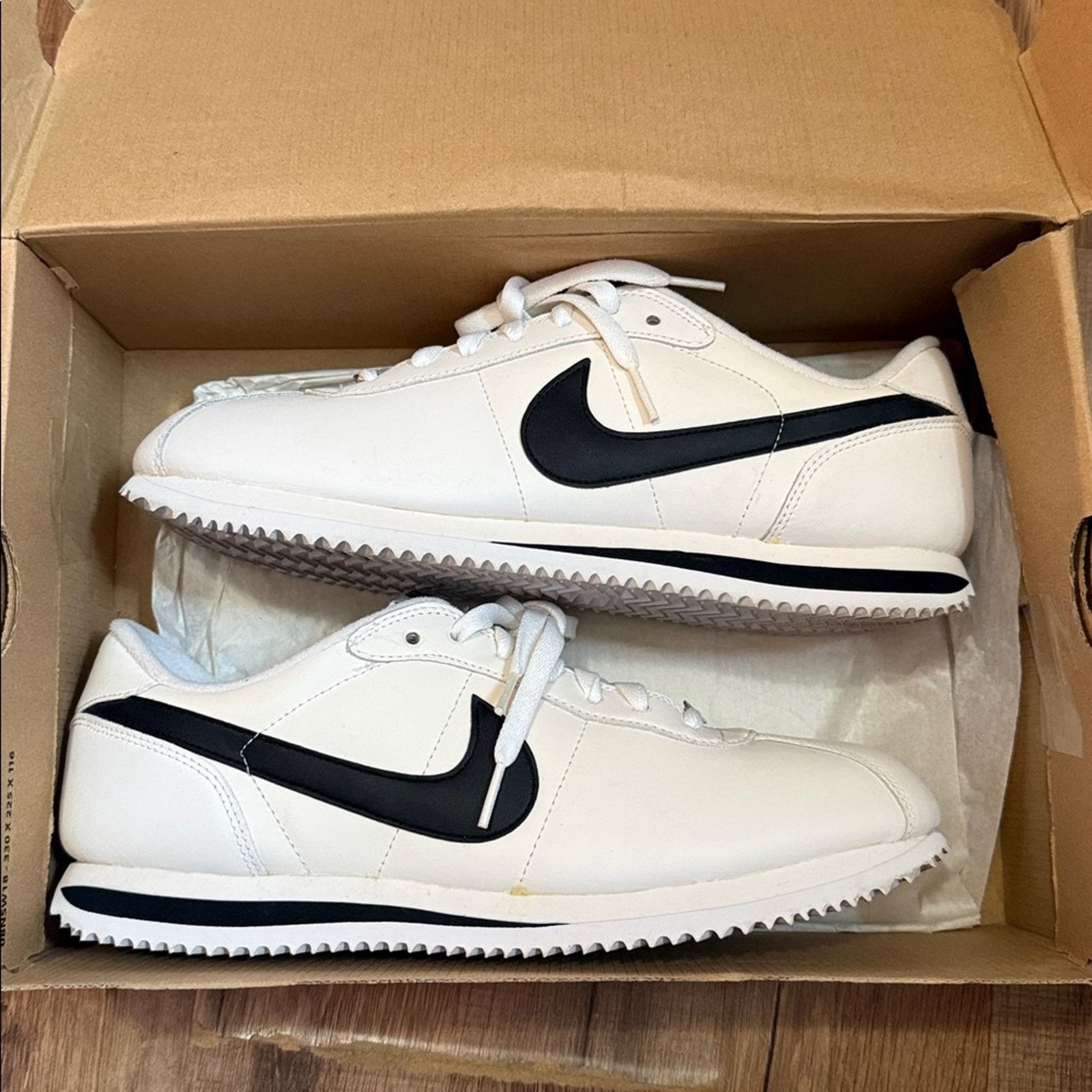 Nike 2011 Nike Cortez Basic Leather ‘06 'White Black' Size US 10.5 / EU 43-44 - 2 Thumbnail