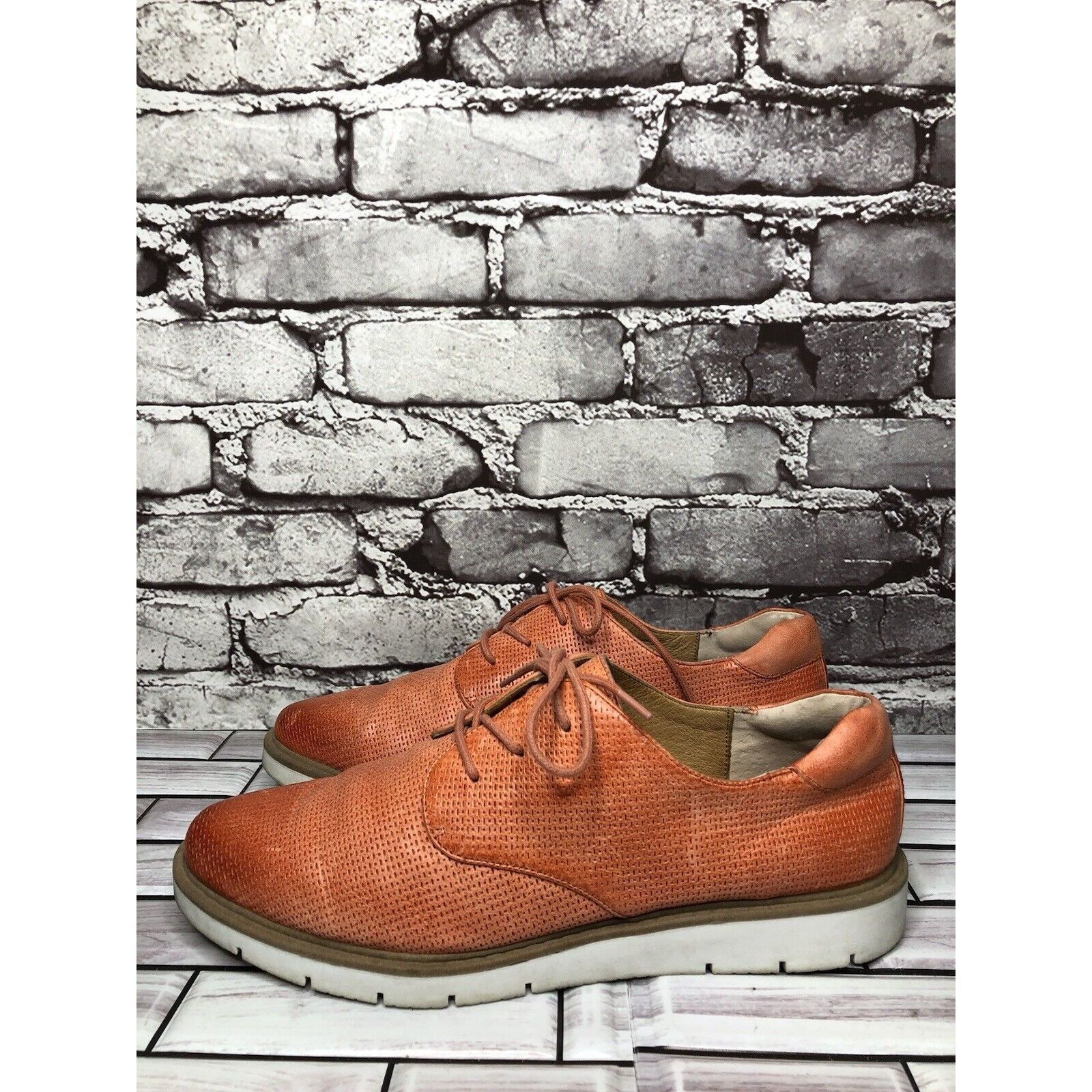 Other Sofft Coral Leather Perforated Oxfords Lace Up Casual Shoes Size US 10 / IT 40 - 7 Thumbnail