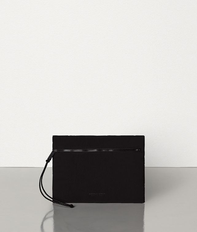 Bottega Veneta o1loc1c0325 Size: OS / 609834 Pouch in Nero Size ONE SIZE - 1 Thumbnail