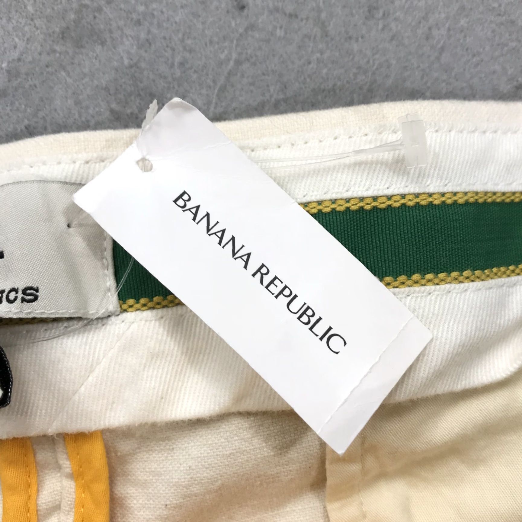 Banana Republic Banana Republic Pants Mens 40x31 Beige 100% Cotton Athletics Wide Casual NWT Size US 40 / EU 56 - 6 Thumbnail