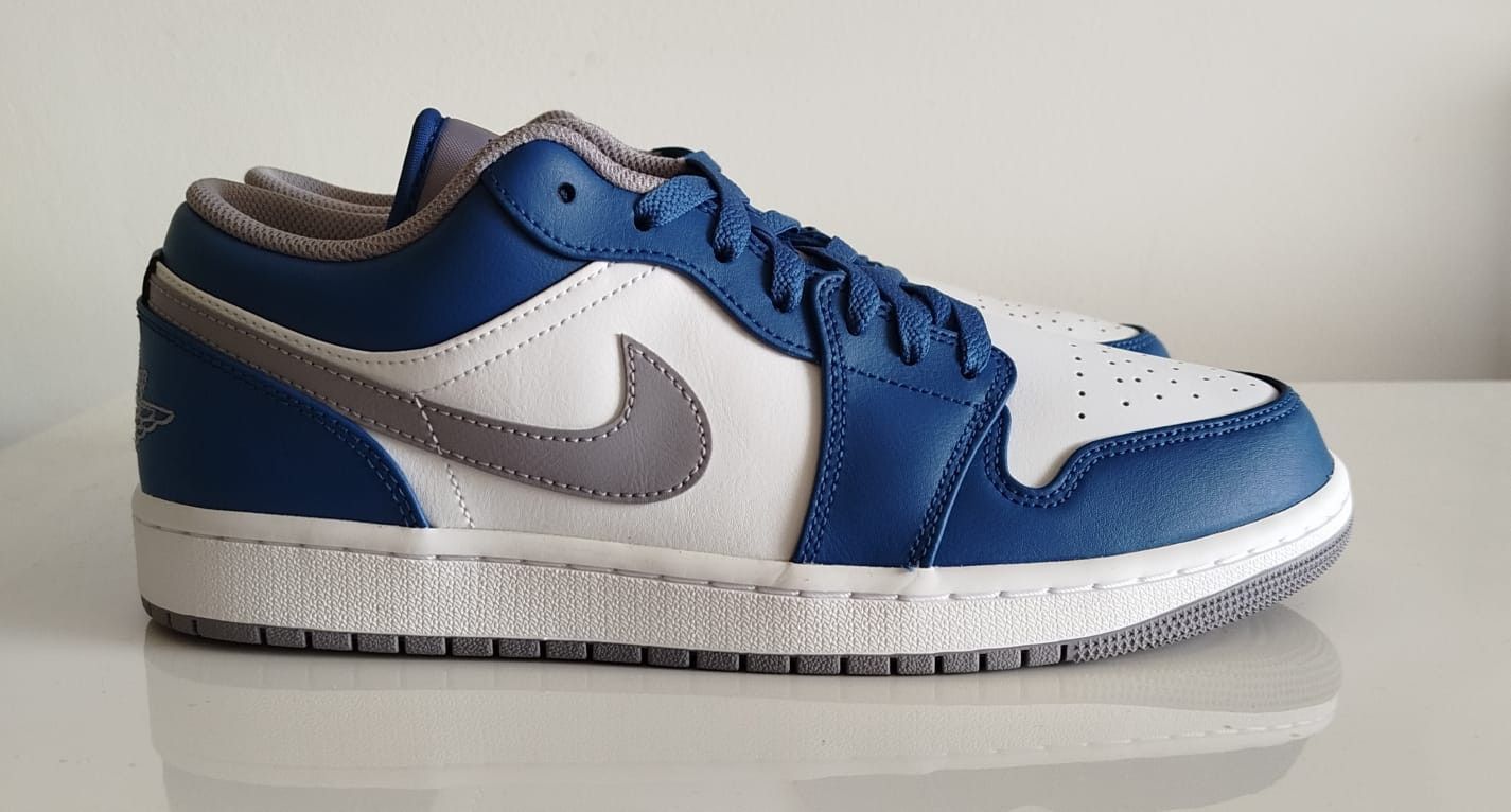 Jordan Brand Jordan 1 Low True Blue Size US 10 / EU 43 - 2 Thumbnail