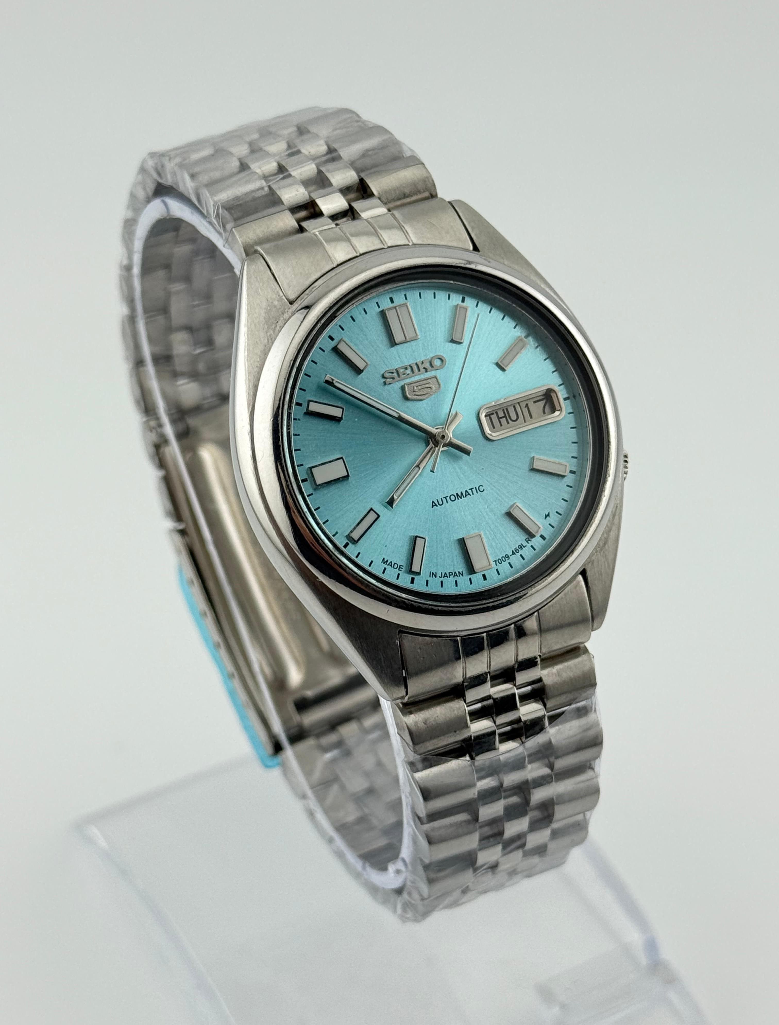 Seiko Classic Men's Seiko 5 Wrist Watch Size 36 - 6 Thumbnail