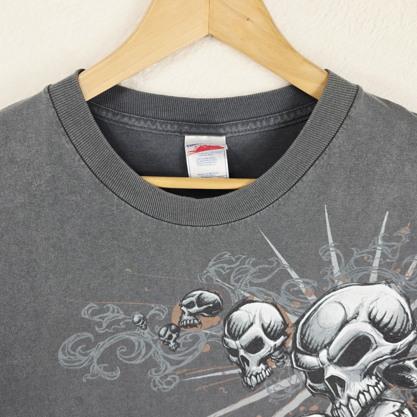 Other Vintage Y2k Skulls & Smoke Shirt Mens Size XL Gray Skater Size US XL / EU 56 / 4 - 4 Thumbnail