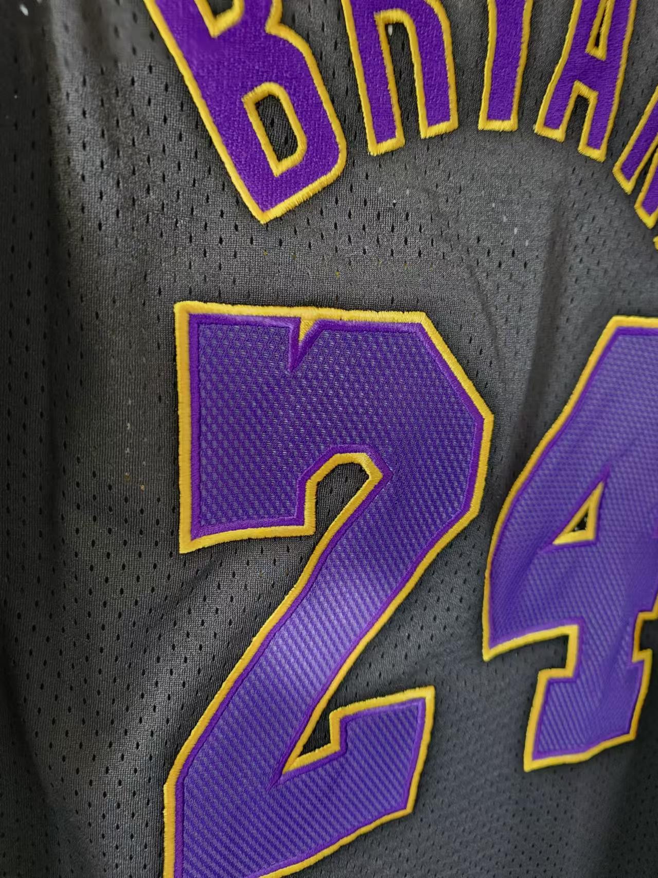 NBA Lakers #24 Kobe Bryant Jersey Black XL Size US XL / EU 56 / 4 - 4 Thumbnail