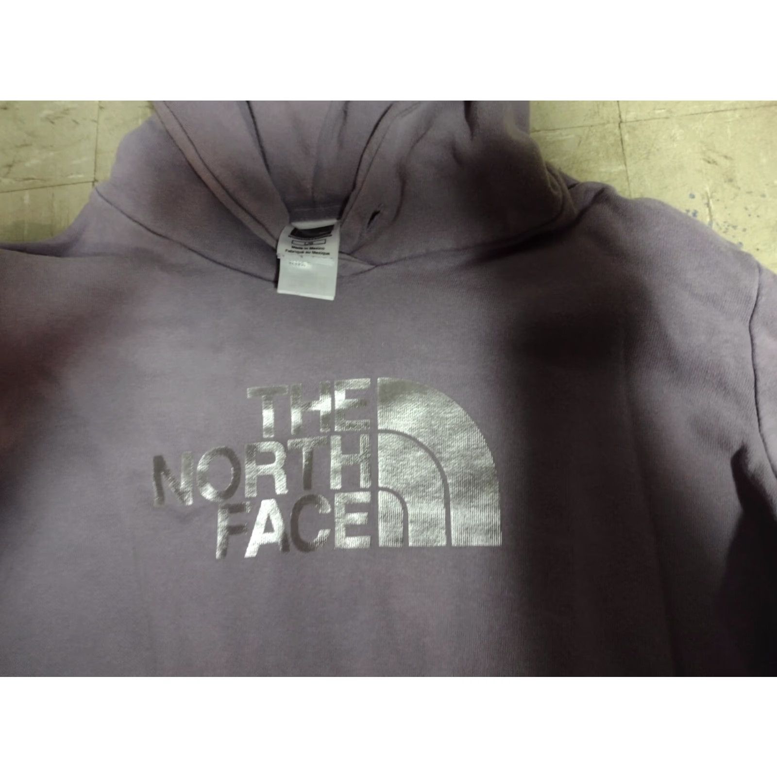 The North Face VINTAGE The North Face Hoodie Women’s Large Purple Pullover Sweatshirt Activewear Size L / US 10 / IT 46 - 2 Thumbnail