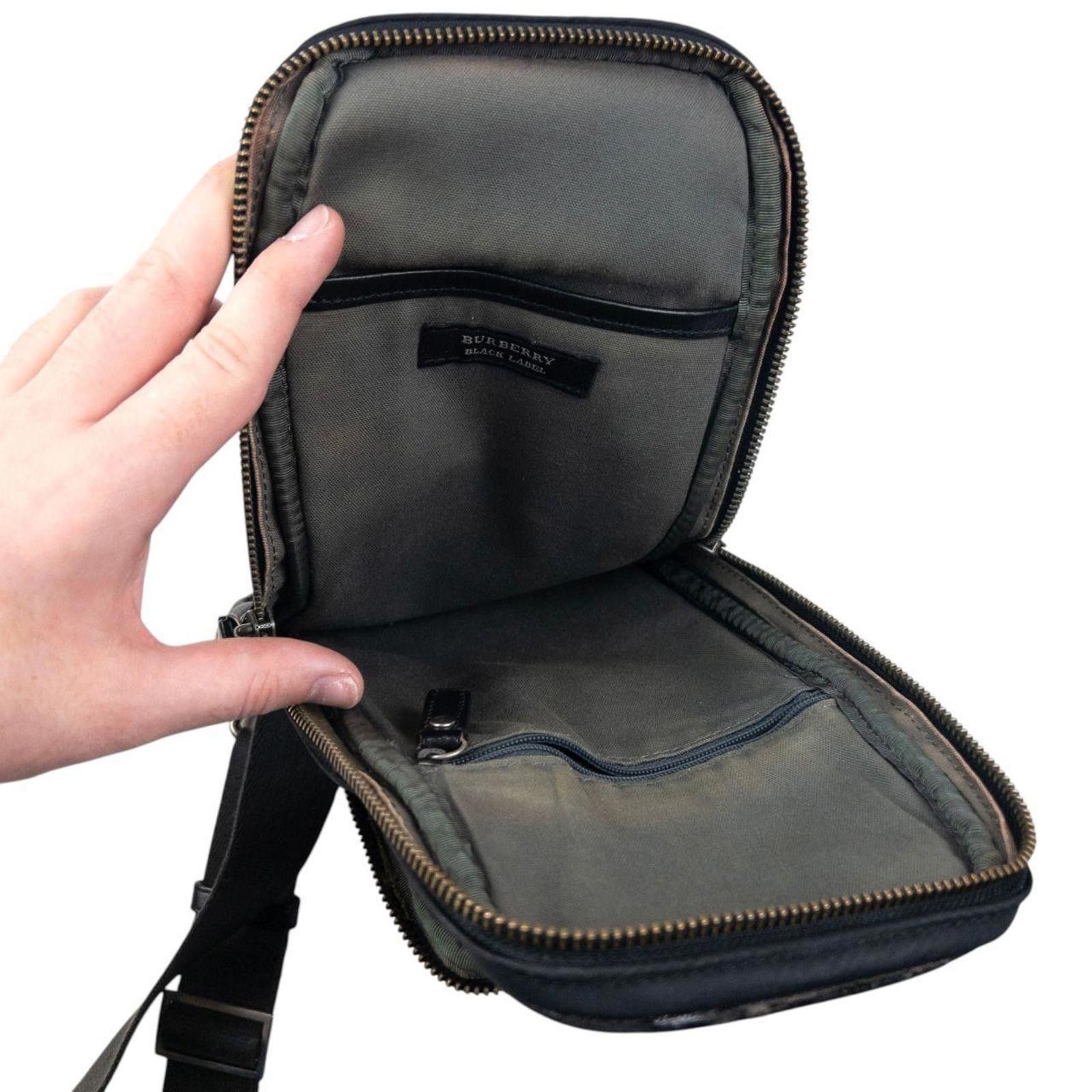 Burberry Vintage 2000s Burberry Black Label Sling Bag Size ONE SIZE - 6 Thumbnail