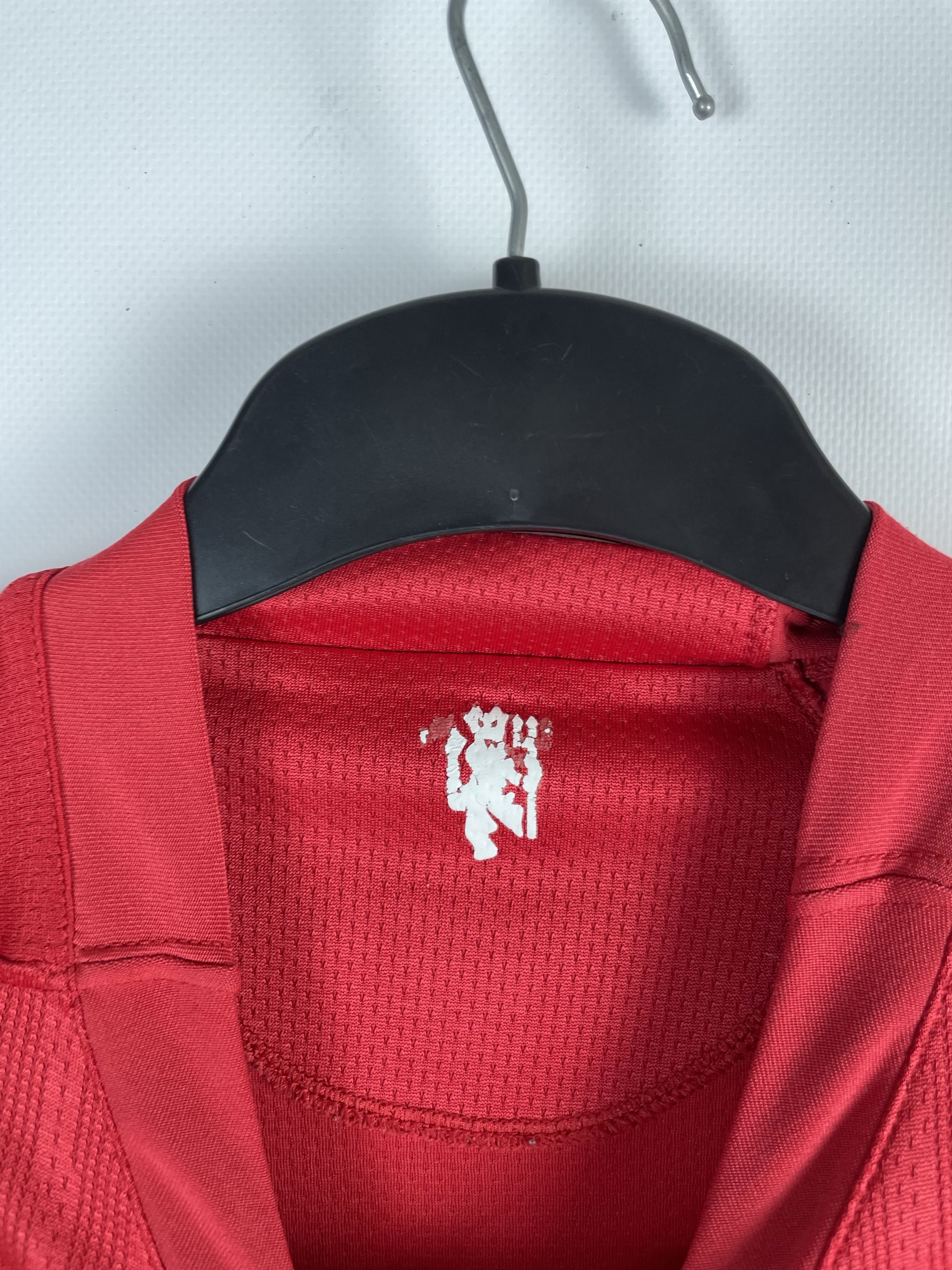 Nike Manchester United Nike 8 HARGREAVES jersey tee T-shirt AIG Size US M / EU 48-50 / 2 - 5 Thumbnail