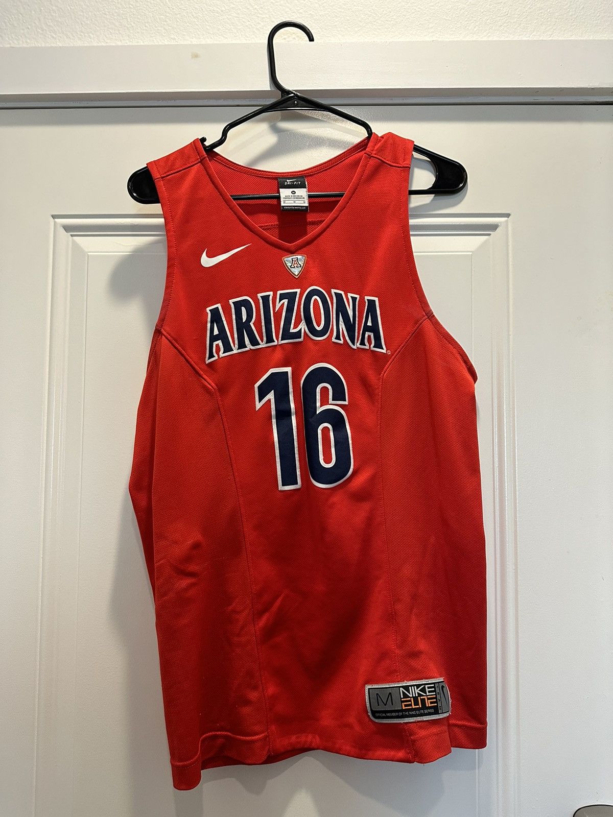 Arizona Jean Co. × NCAA × Nike Nike Arizona Wildcats Basketball Jersey (Red) (Medium) Size US M / EU 48-50 / 2 - 1 Thumbnail