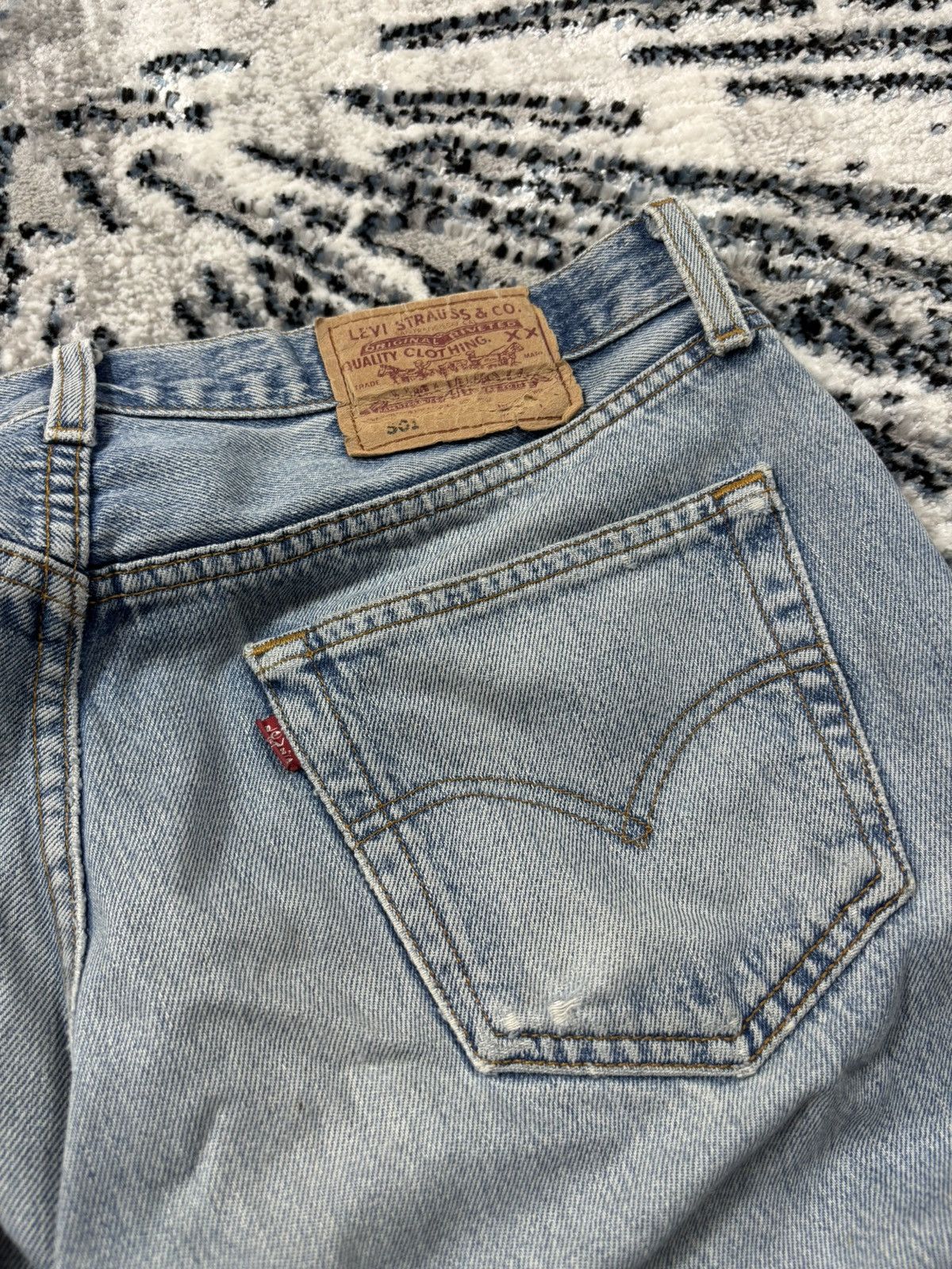 Levi's × Vintage Vintage Levi’s 501 90s distressed band rock Metal Streetwear Size US 34 / EU 50 - 8 Thumbnail