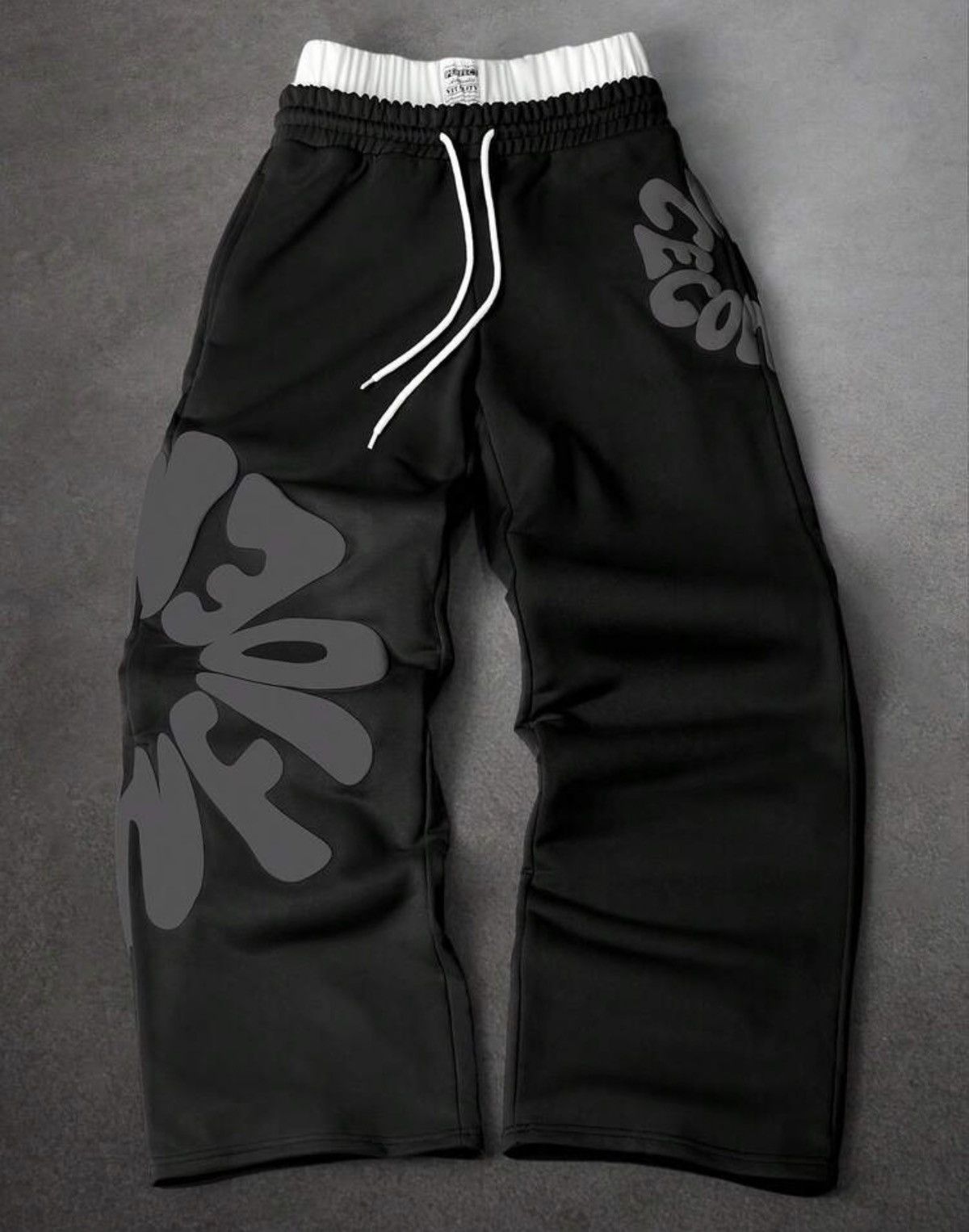 Japanese Brand Letter Print Sweatpants Size US 29 - 1 Thumbnail