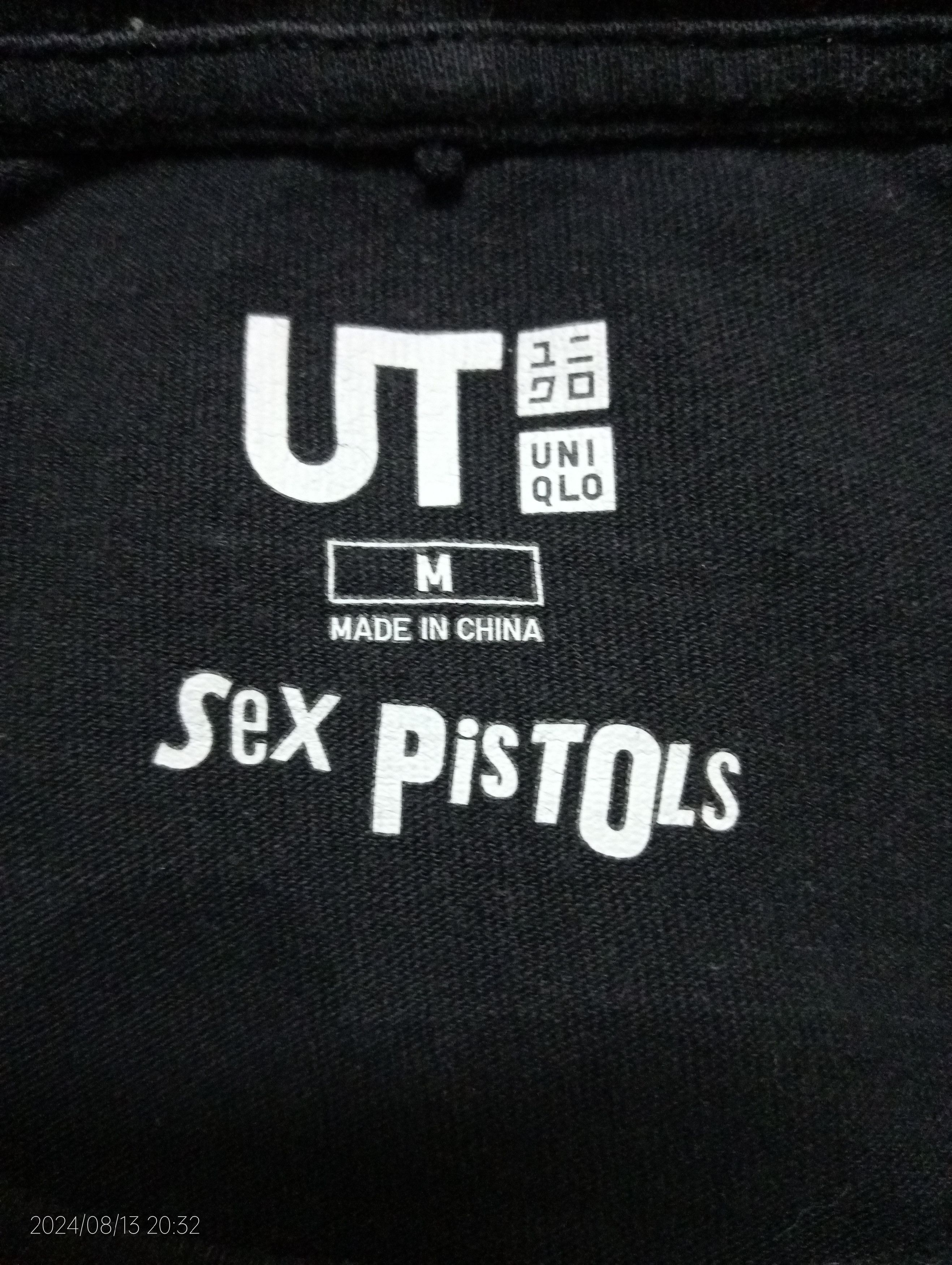 Band Tees Vintage Punk Here's The Sex Pistols Uniqlo Tee Size US M / EU 48-50 / 2 - 3 Thumbnail