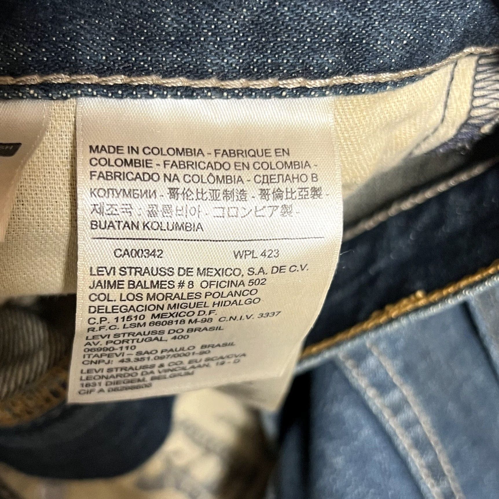 Levi's Levi's 527 Jeans Blue Boot Cut Denim Western 34x31 Regular Mens Belt Loops 5-Pocket Cotton Denim Medium Wash Vintage No 527 Model Cowboy Theme Western Size US 34 / EU 50 - 7 Thumbnail